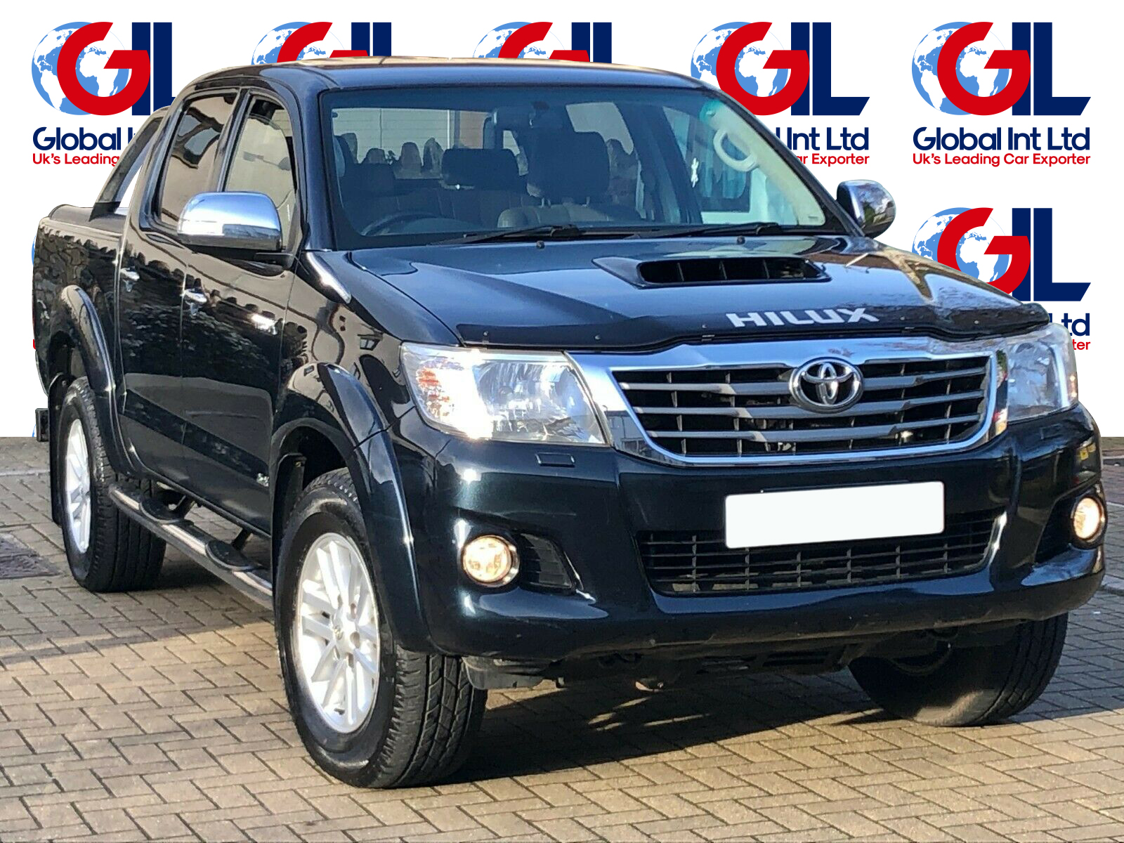 Toyota hilux 2013 года