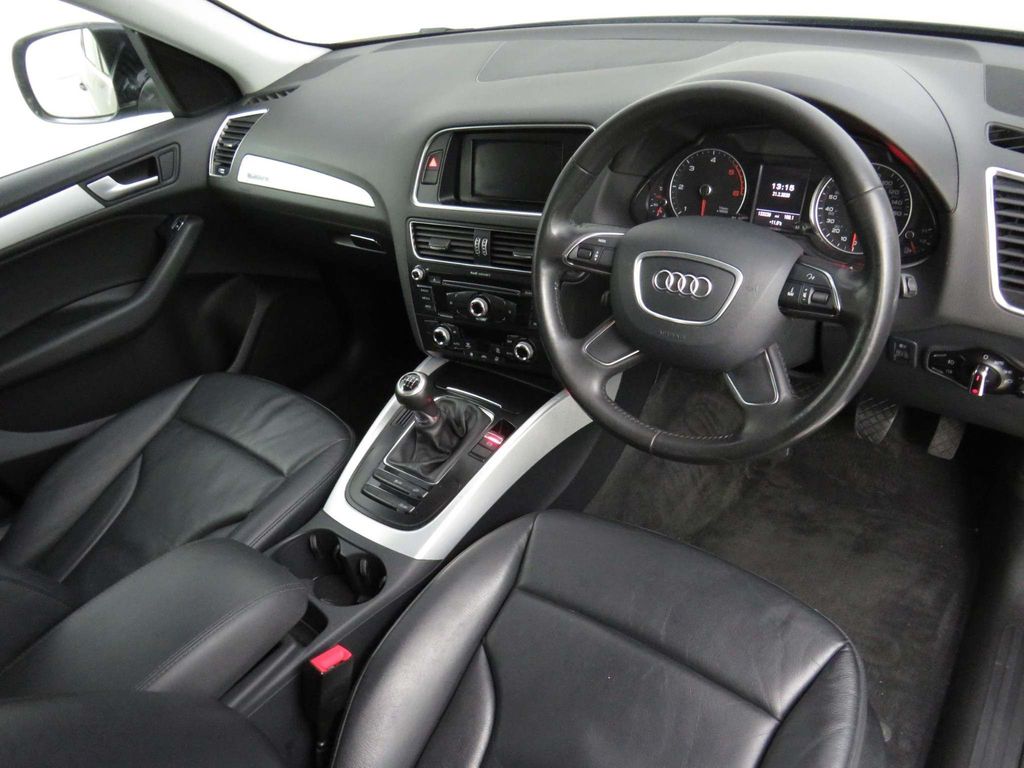 Audi q5 2012 фото салона