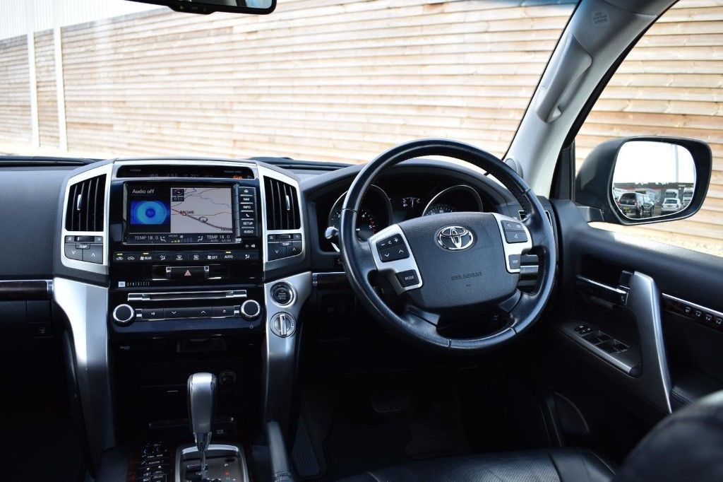 Toyota Land Cruiser 2015/0 - Global Int Ltd